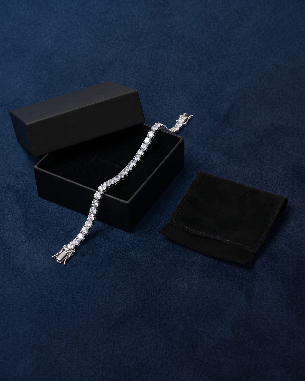 Moissanite tennis bracelet with gift box and pouch