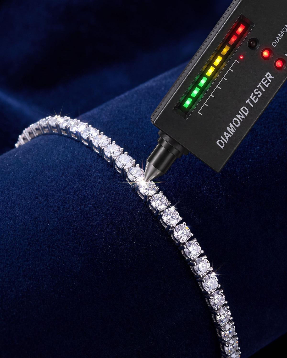 Moissanite passes the diamond tester
